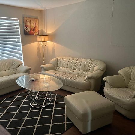 Lovely 1-Bedroom Townhome With Nice Amenities Houston Eksteriør billede