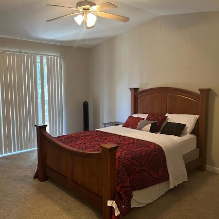 Lovely 1-Bedroom Townhome With Nice Amenities Houston Eksteriør billede